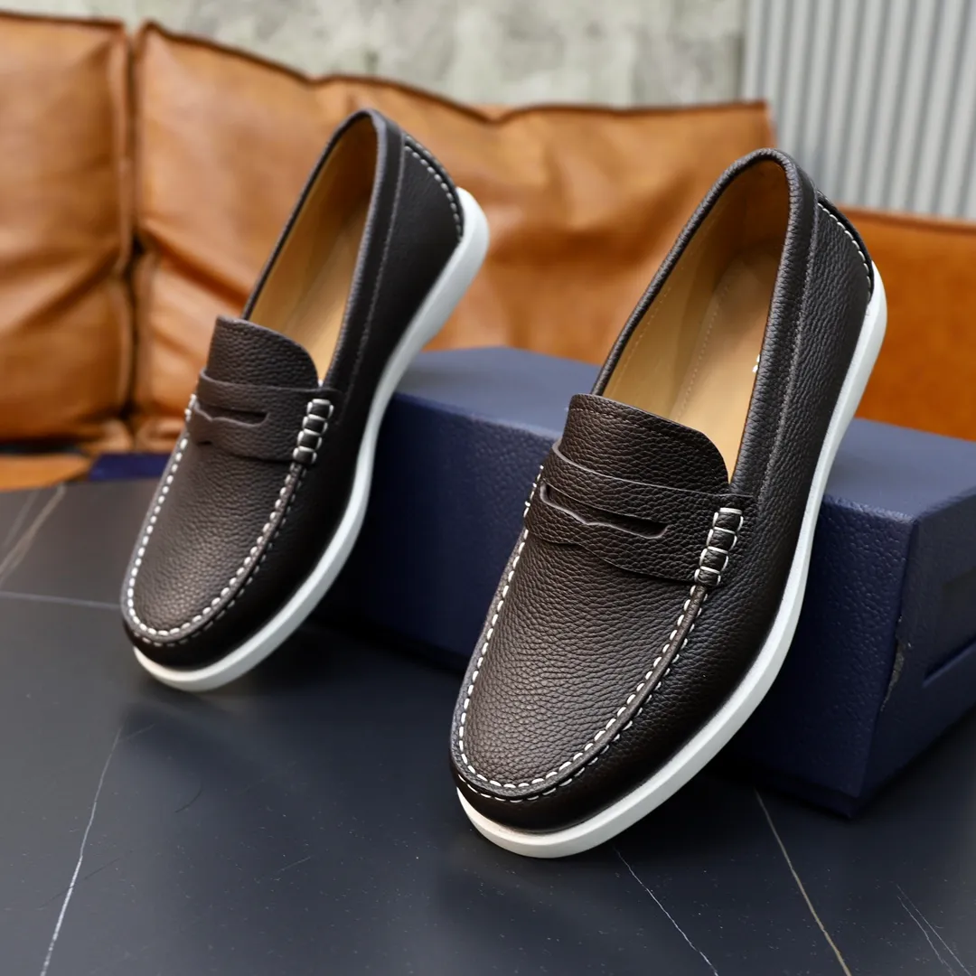 Ex-factory price: 540🙅‍♂️🙅‍♂️🙅‍♂️ Brand: Dior DIOR Standard code: Men's code 38/44 (45 can be customized) Grade: Same as the official website Material: Original cowhide stitching, cowhide lining, original TPU wear-resistant soft outsole Style categories: Leisure and sports version, footwear for driving, young fashion, European and American trends, British style Color: actual picture color